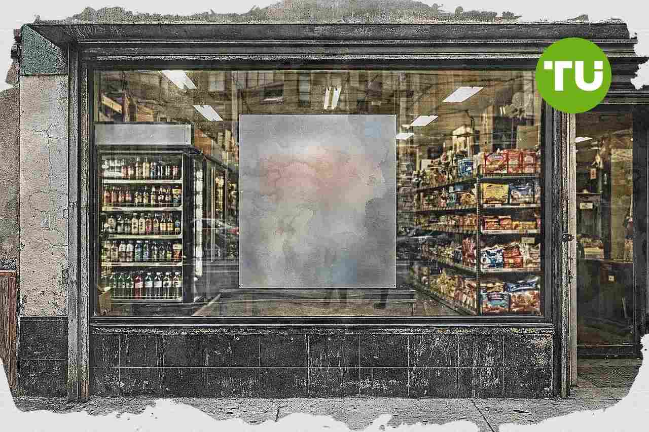 Phia promotes Series A round with Nolita bodega ad as startup targets fashion brands