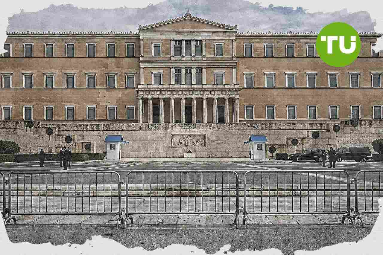 Grecia defiende avances económicos y fija objetivos de reforma hacia 2030
