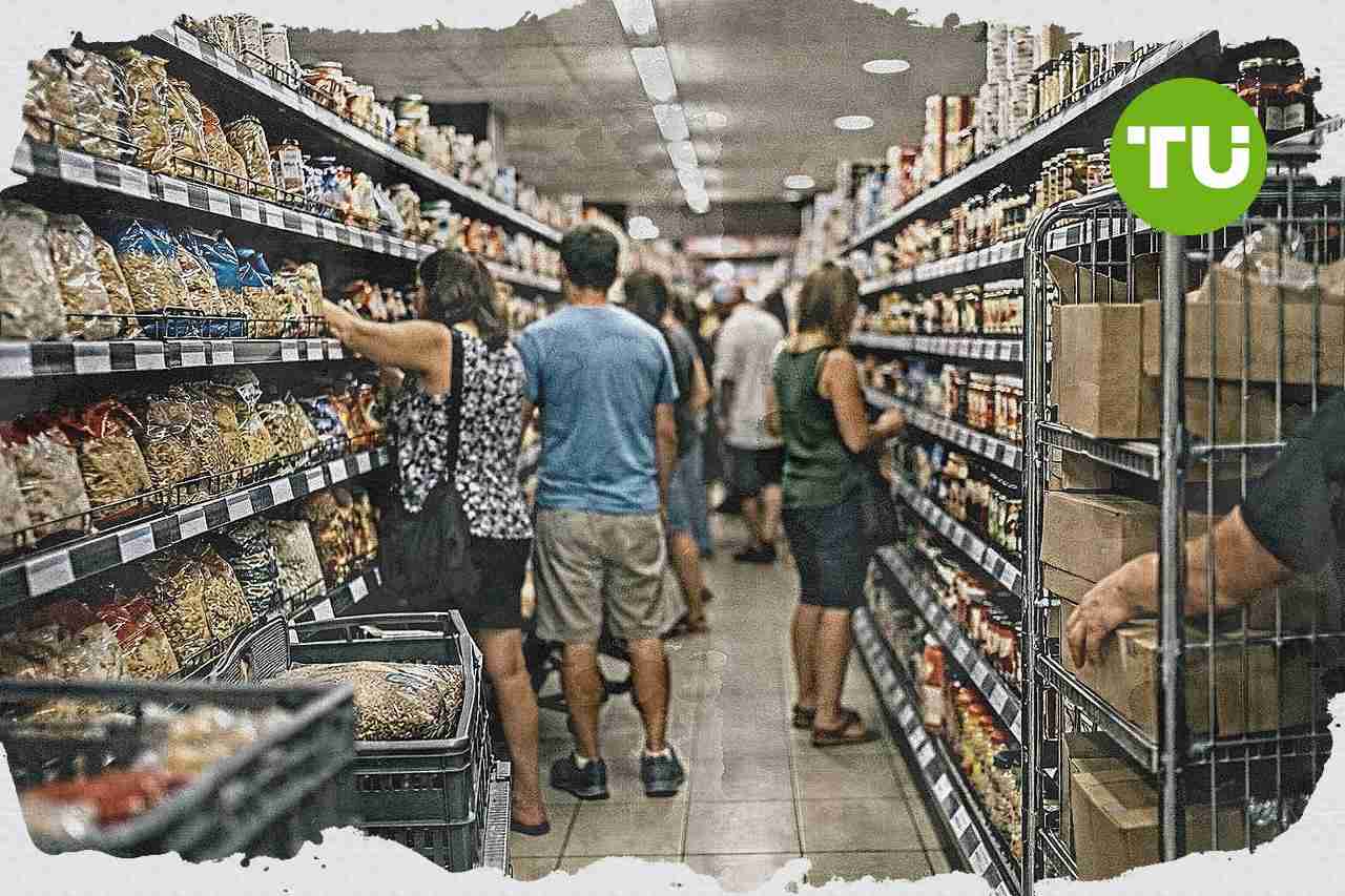 Grecia pone fin al tope comercial y pacta mantener precios de 2.000 productos este verano
