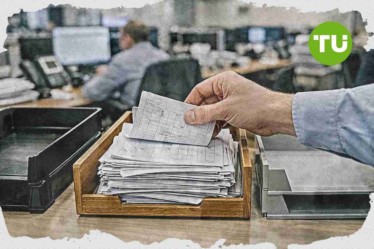 Московская биржа исключает 14 выпусков облигаций из списка допущенных к торгам