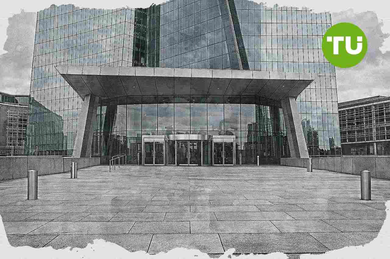 Bce difende il rialzo dei tassi, inflazione sopra il 2% anche nel 2028 senza la stretta