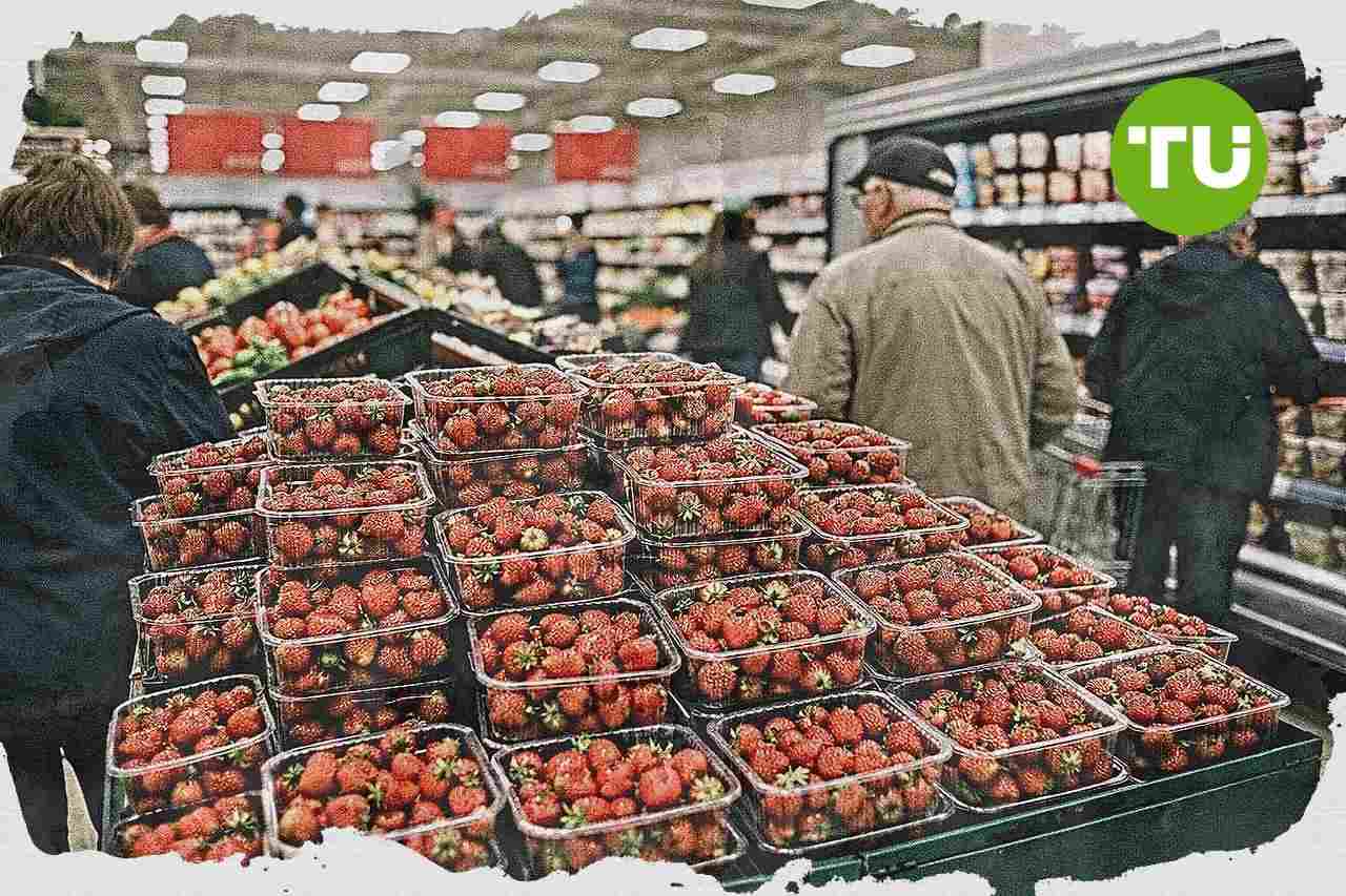 UK shop price inflation holds steady as food price growth eases
