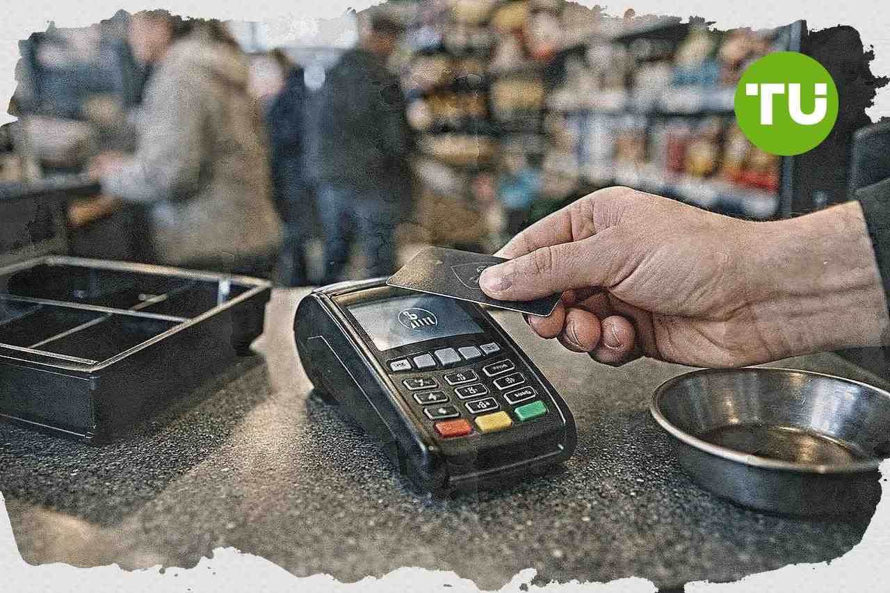 Česko vykazuje další růst karetních plateb, počet bankomatů klesá pod 5 000