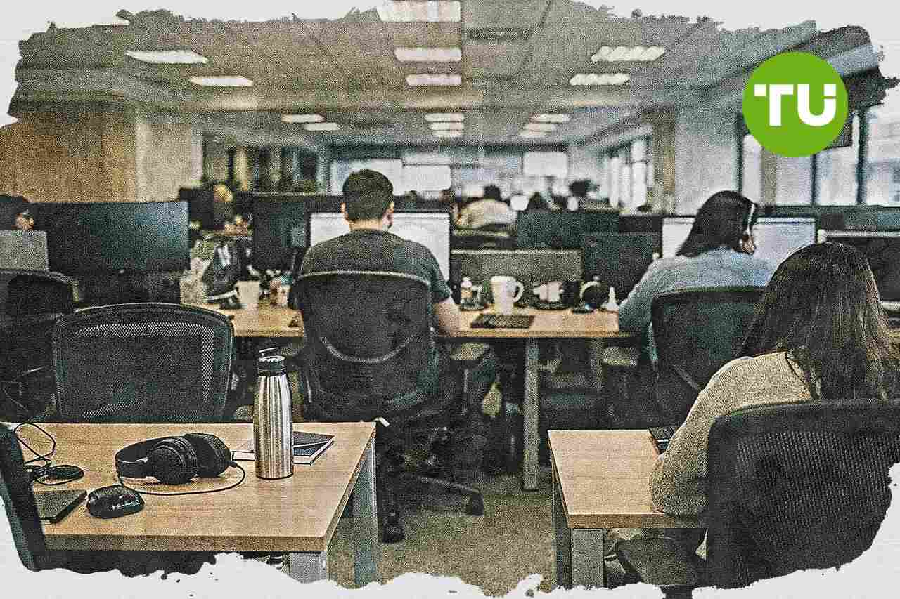 PASOK reitera en Kárpatos su propuesta de semana laboral de cuatro días y vivienda social