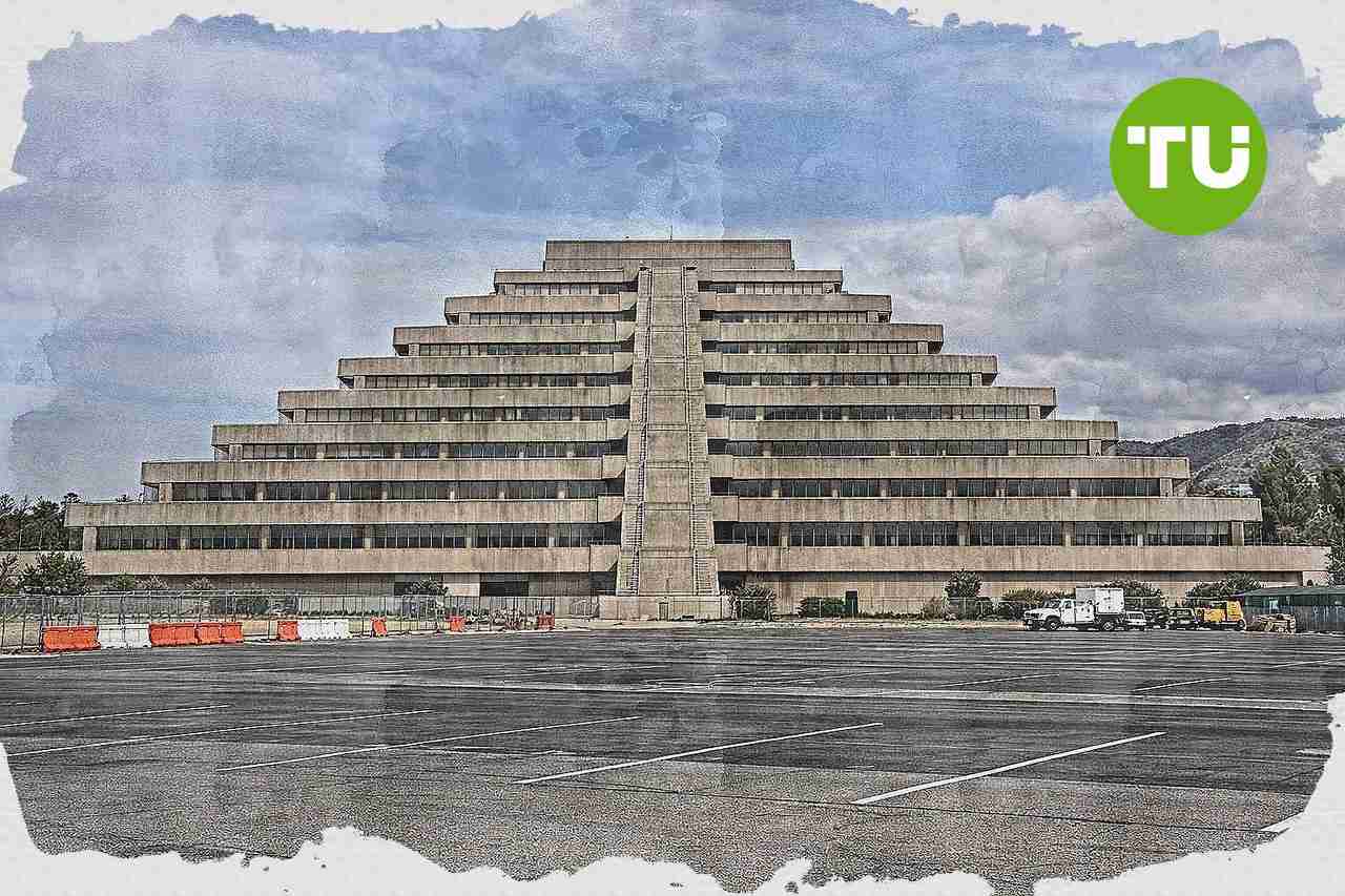 GSA sells Southern California federal building in taxpayer cost-cutting push