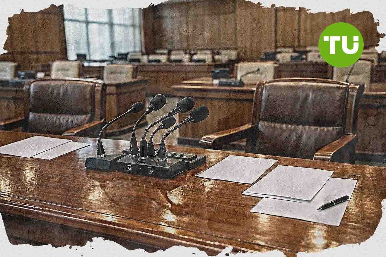 DPR usulkan evaluasi hak keuangan kepala daerah di tengah tingginya biaya politik pilkada