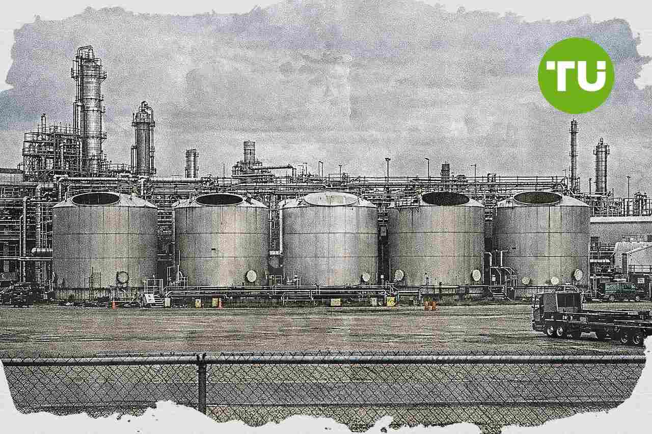 U.S. biofuel output shortfall threatens Trump mandate goals
