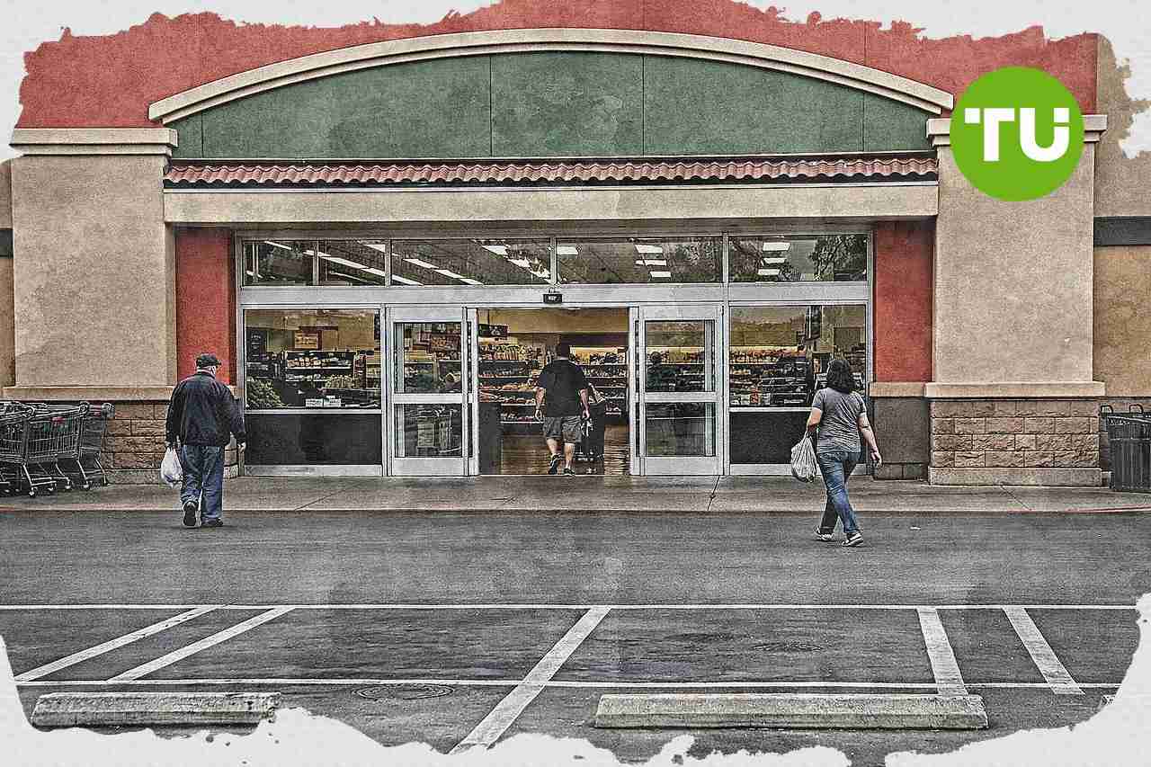 Apollo struggles to sell Heritage Grocers as U.S. immigration raids pressure sales