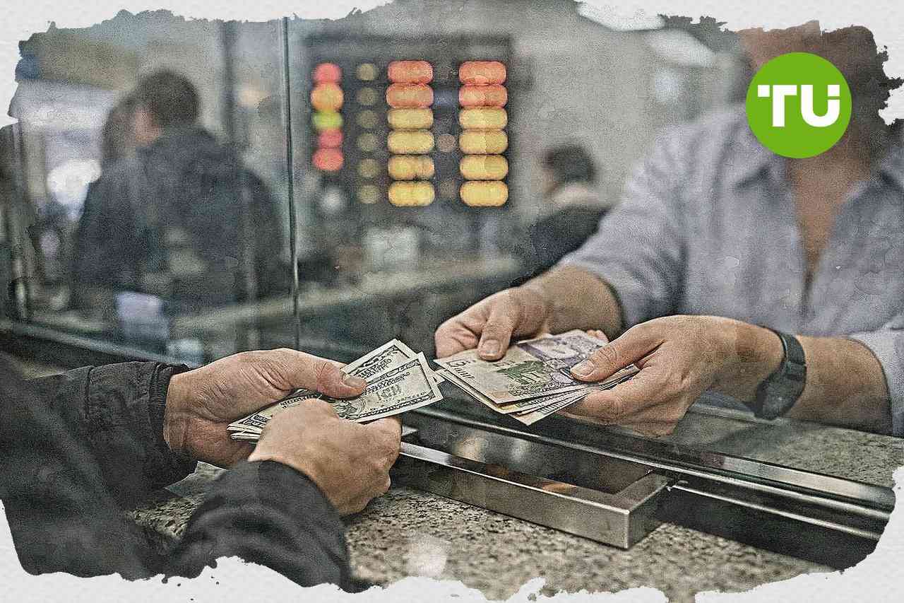 A forint erősödik a hét végén a dollár gyengülése mellett