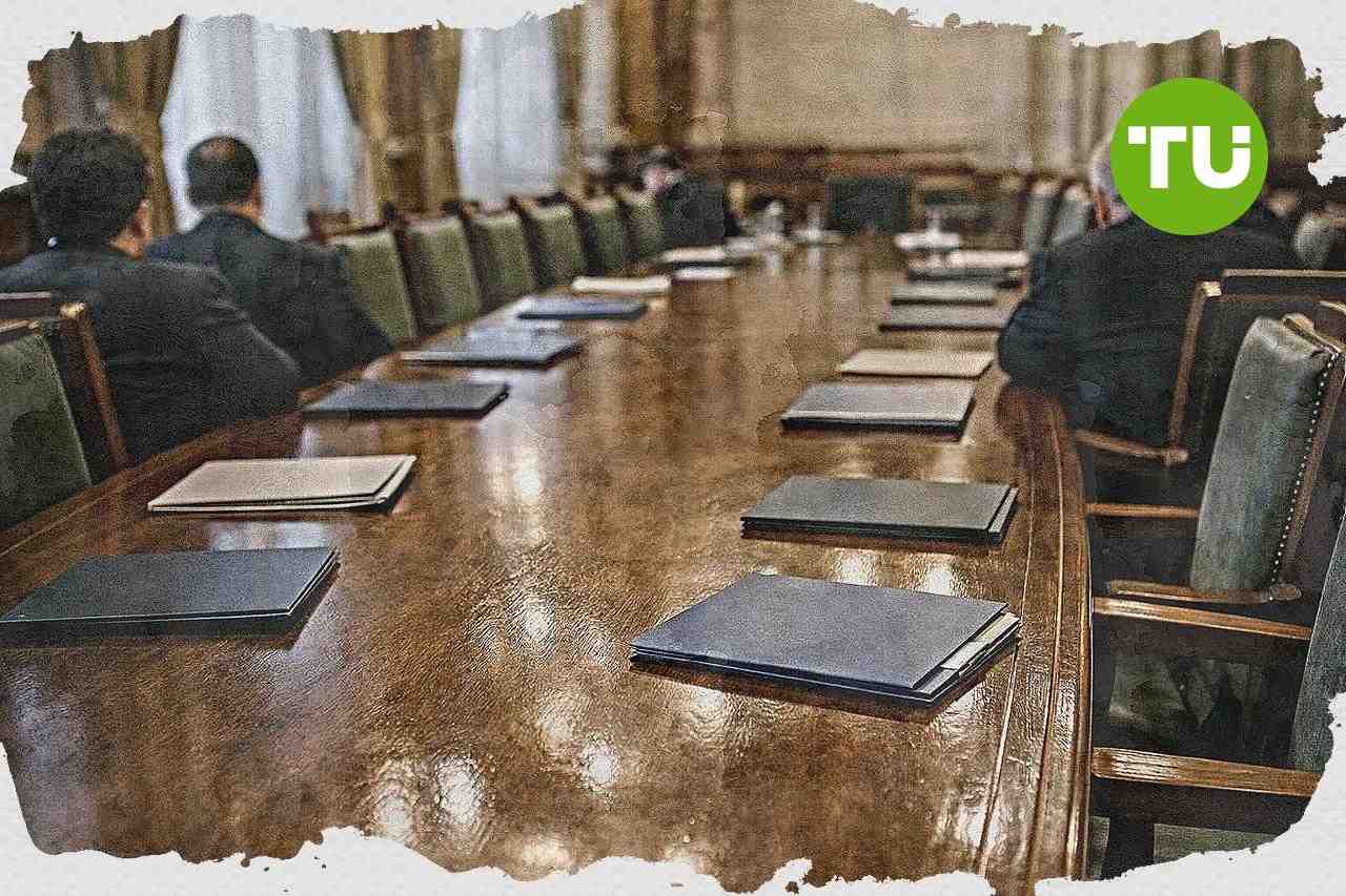 Magyar alkotmányos modell kockázatait emeli ki a Tisza intézményi átalakítása