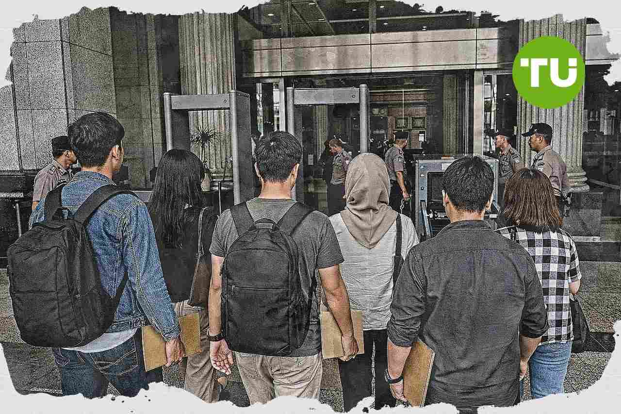 Mahasiswa UNS ajukan uji materi batas usia maksimal capres-cawapres di MK