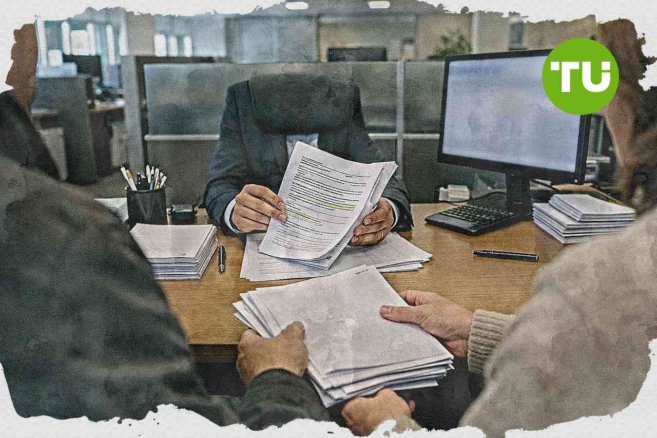 Grecia endurece reglas de crédito al consumo para limitar cargos y prácticas bancarias abusivas