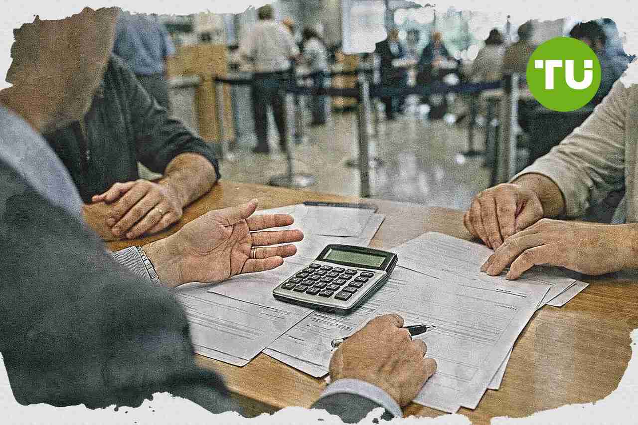 Fitch mejora las perspectivas de los bancos griegos por un entorno operativo más fuerte