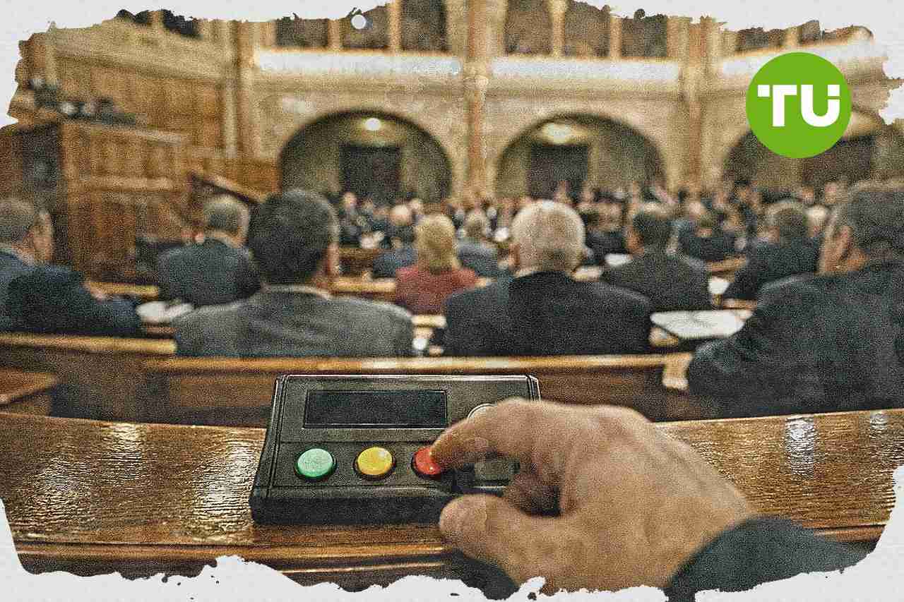 Magyar parlament rendkívüli ülést tart, szavazás jön az alaptörvény módosításáról