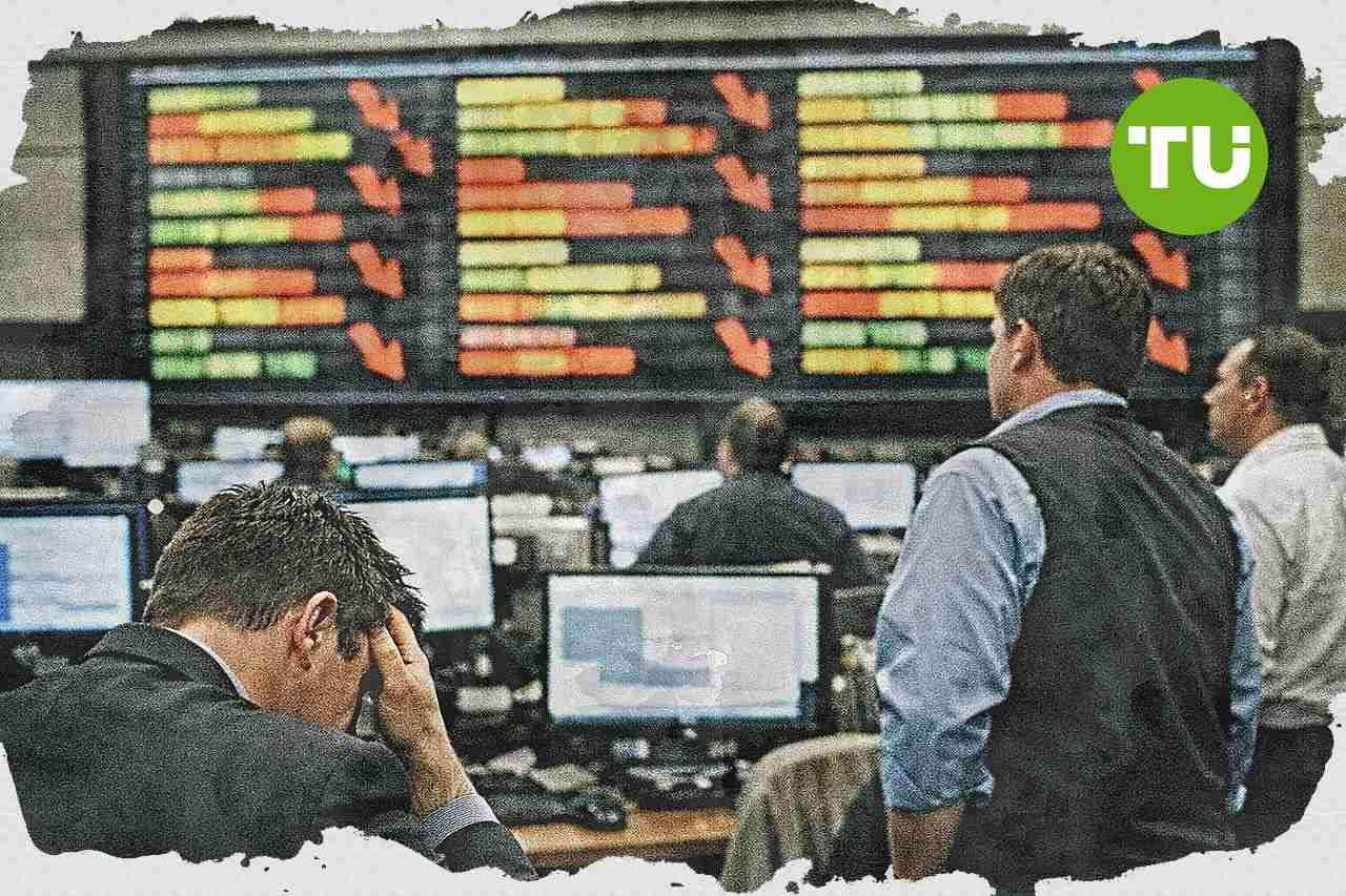 Wall Street chip stocks slide as Citi lifts Apple target