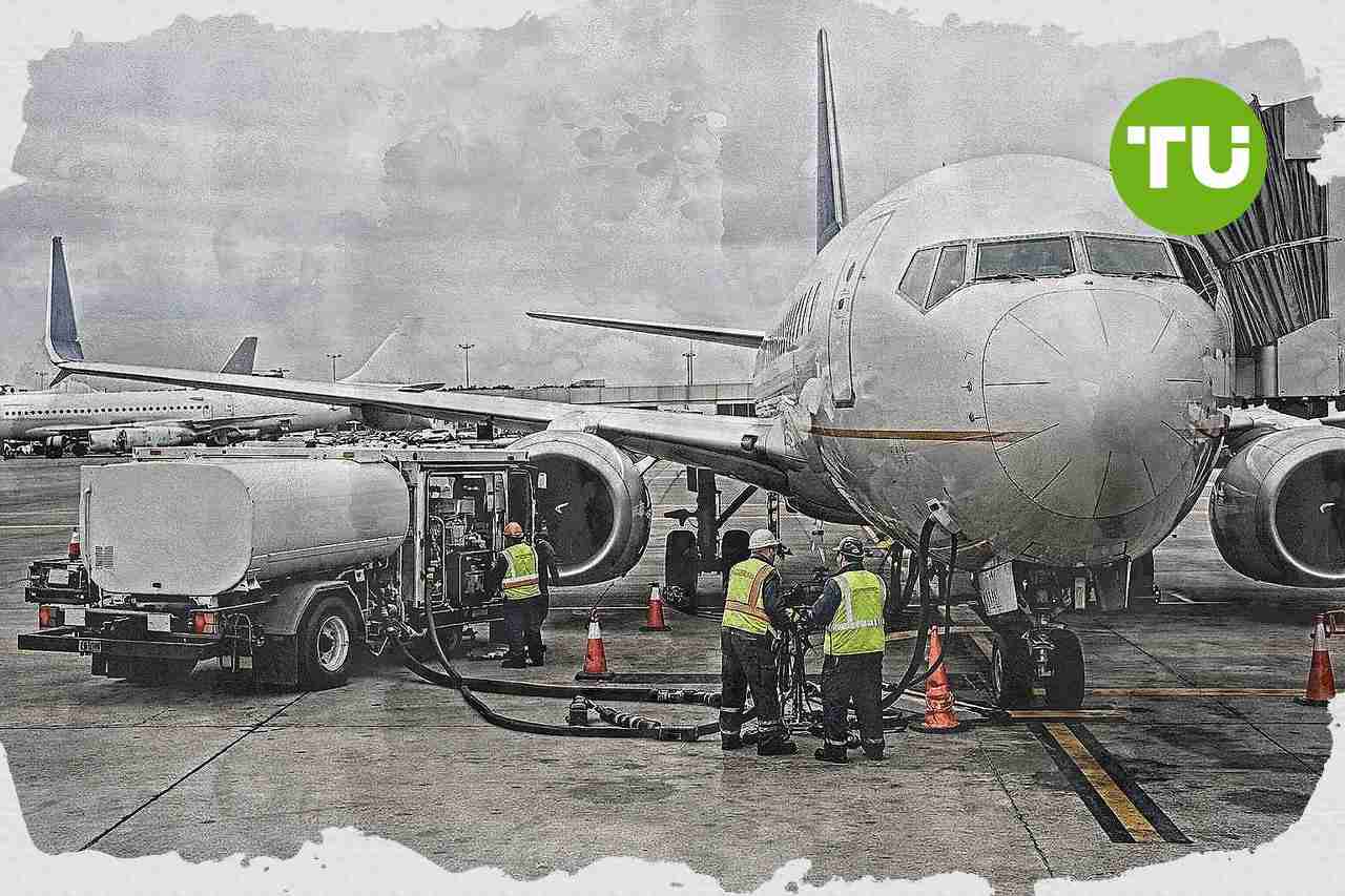 United Airlines targets top end of 2026 profit forecast as travel demand offsets fuel cost surge