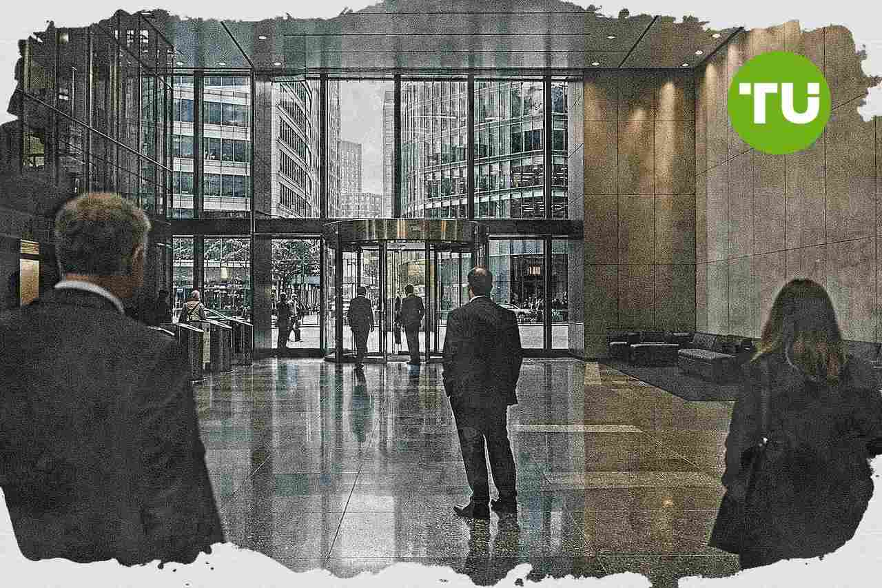 Goldman Sachs takes junior advisory roles on major UK deals as rivals lead mandates