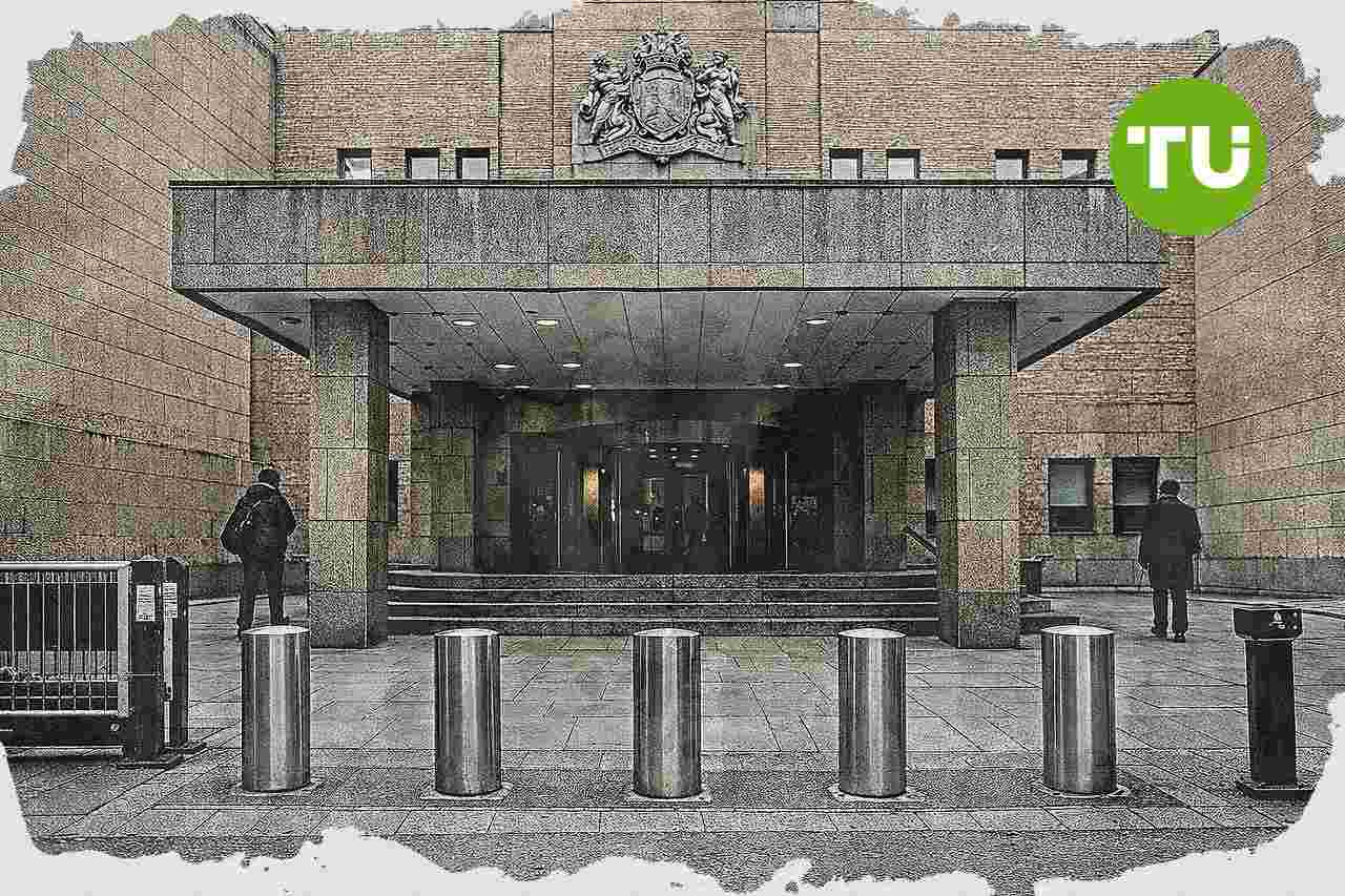 London tax evasion case against barrister heads to retrial after jury deadlock