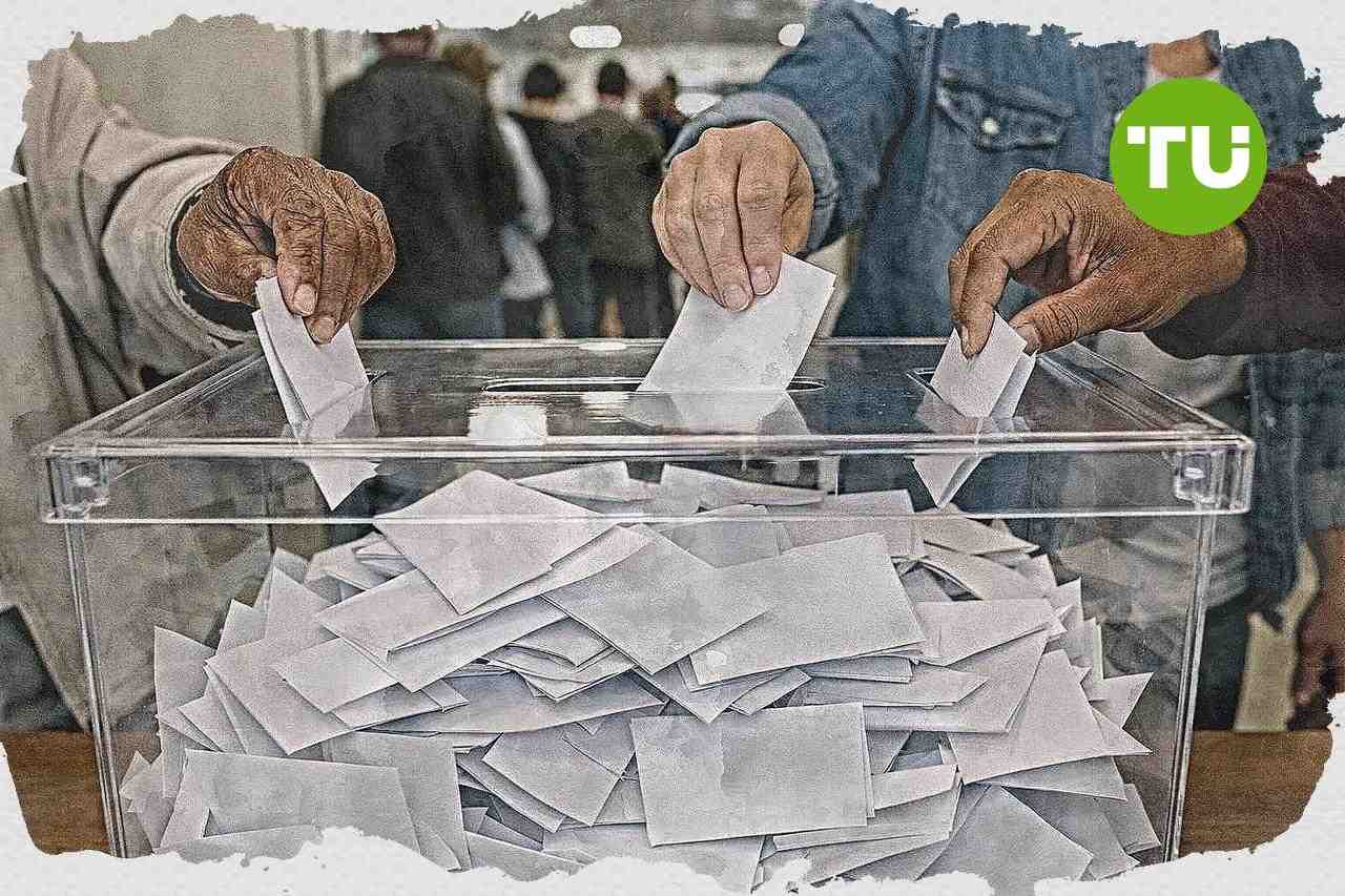 Democrats hold polling edge as CNBC survey finds democratic socialist candidates outperform MAGA labels
