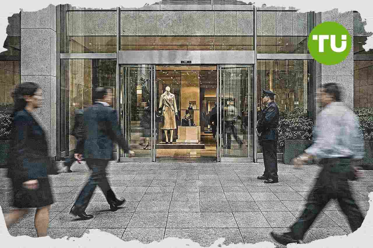 Frasers raises Hugo Boss stake above German bid threshold