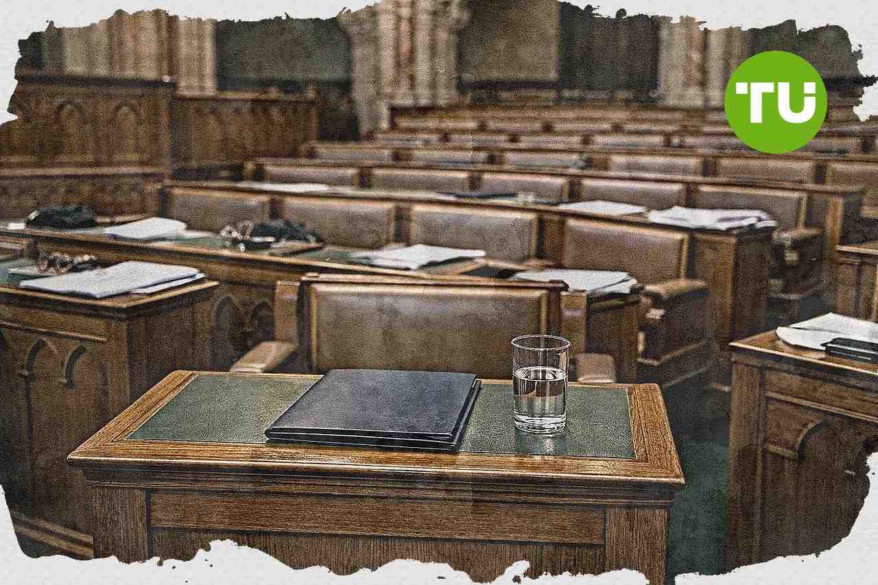 Tisza folytatja az államfőjelölt keresését, a Fidesz új frakcióvezetőt választ