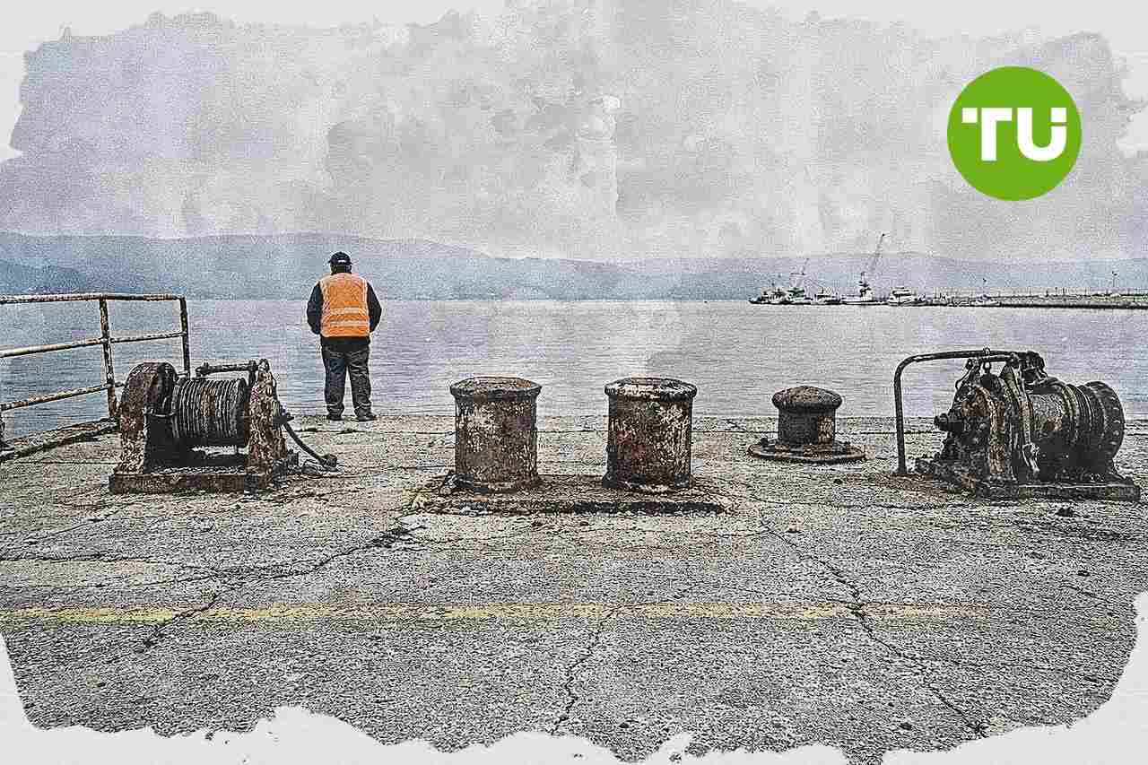 PASOK plantea prioridades para puertos regionales y alerta sobre proyectos excluidos del Fondo de Recuperación en Grecia
