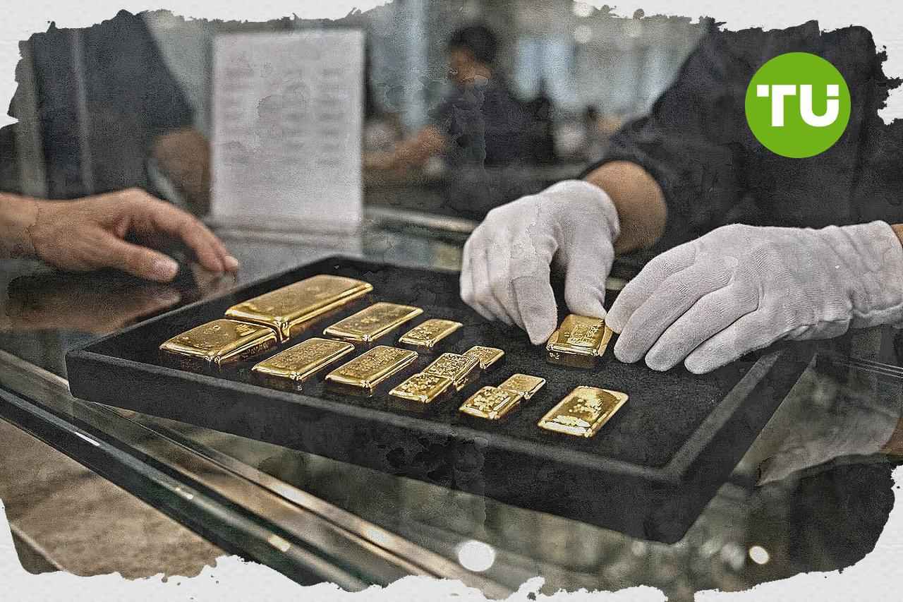 Antam naikkan harga emas batangan, buyback tembus Rp2,37 juta per gram