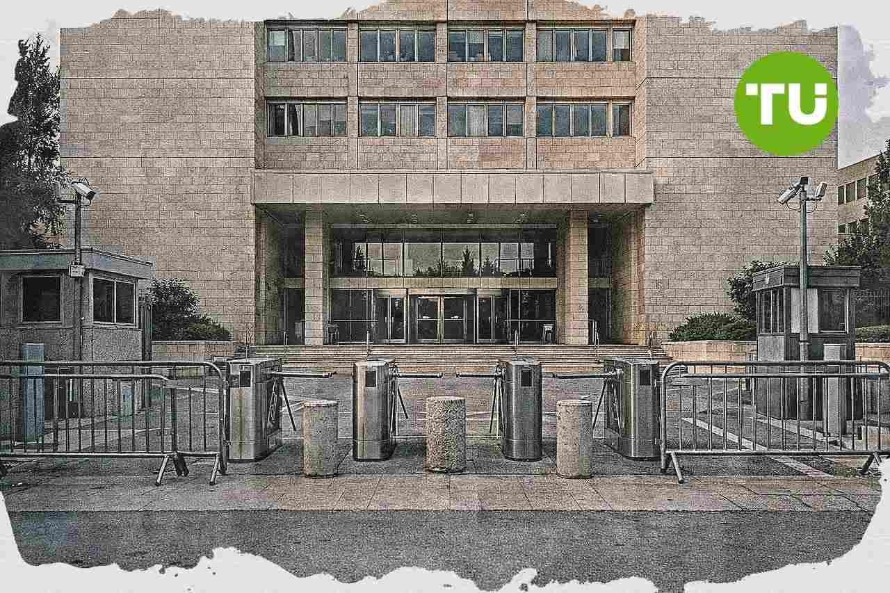 יאיר גולן מציב יעד של 15 מנדטים לדמוקרטים כחלק מהמאבק על תיק הביטחון