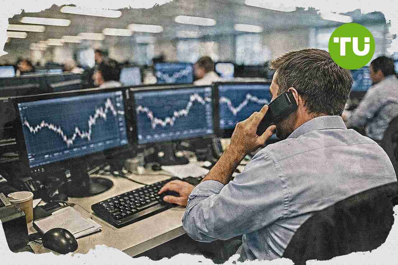 Sterling slips as U.S. rate hike bets lift dollar, oil pullback eases inflation pressure