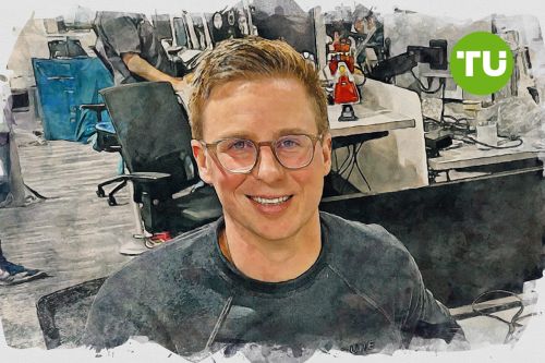 Brett Adcock notes public company building grew his online following