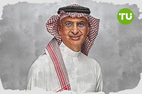 يستعرض عصام المهيدب جهود تطوير مشروع باي فرونت بحضور وزير البلديات والإسكان