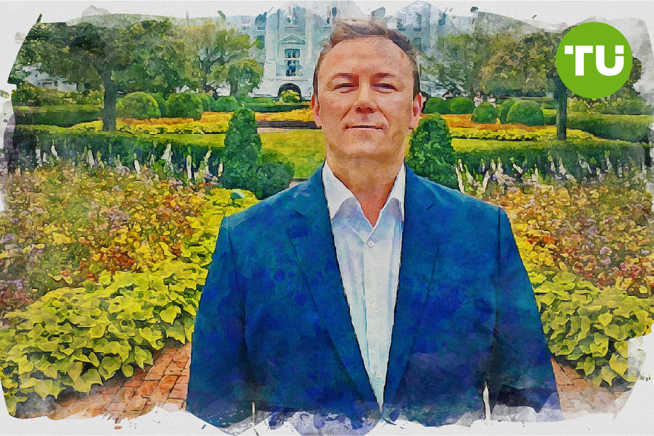 Gabor Gurbacs urges to opt out with Bitcoin amid political economic policies