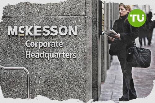 McKesson stock edges lower amid mixed technical momentum and overbought signals