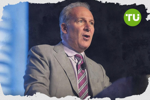 Peter Schiff: O preço do Bitcoin está sendo negociado abaixo do pico atingido em abril de 2021