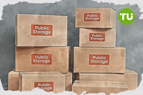 Seasonal storage advice sees Public Storage stock edging lower amid persistent bearish trend