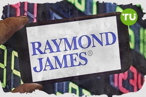 Raymond James stock edges lower amid sideways price movement and mixed technical signals