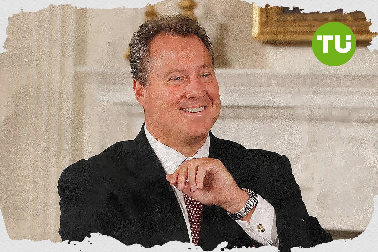 Meeting with New York City mayor follows talks with banking executives, Robert Wolf notes