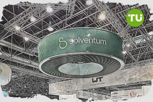 Solventum stock holds above key averages with upside probability amid increased volatility