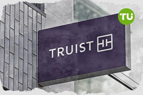 Truist Financial Orioles partnership steadies stock amid bearish momentum and mixed signals