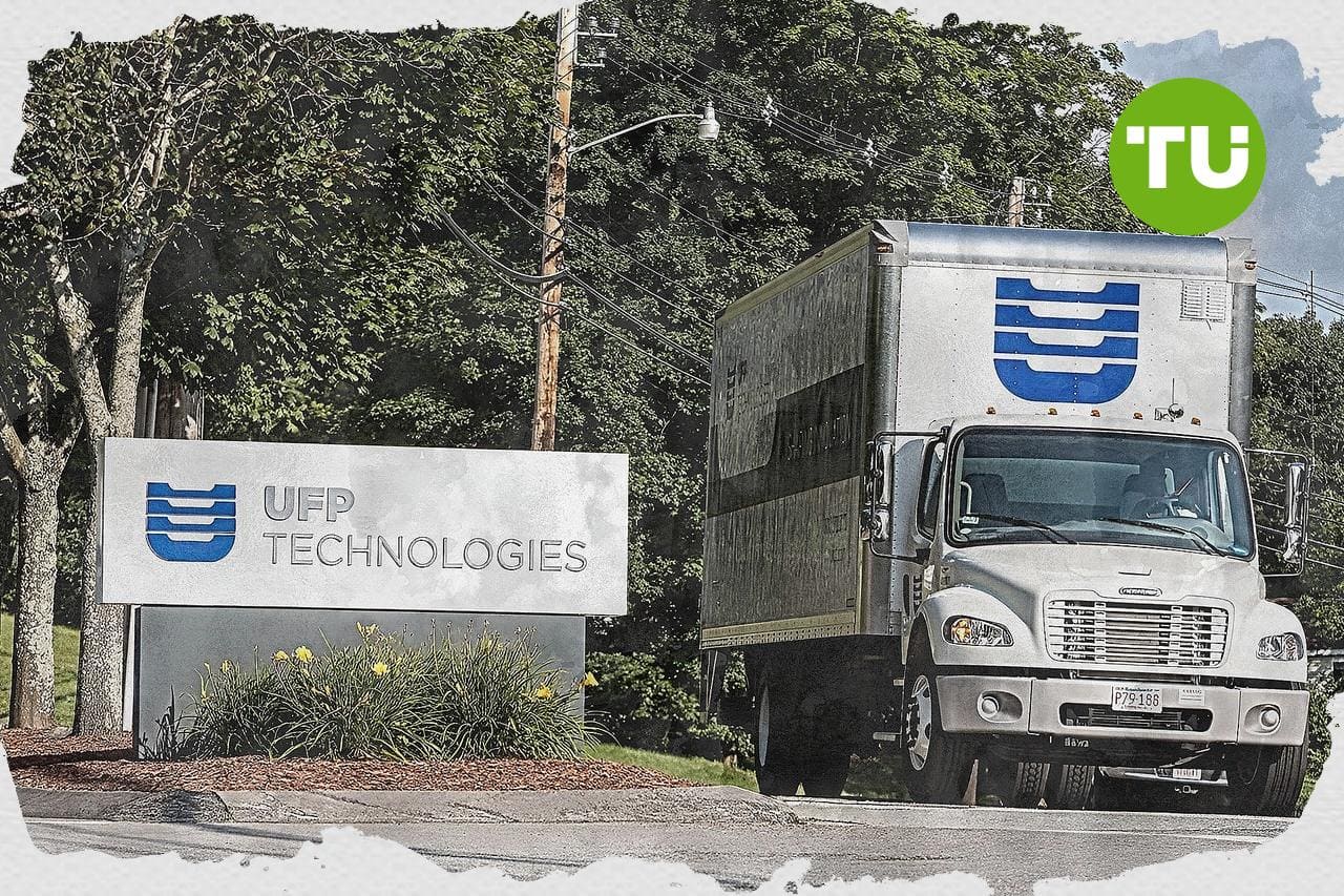 UFP Technologies stock edges higher to $234.90 as UFPT shares consolidate amid team spotlight tweet